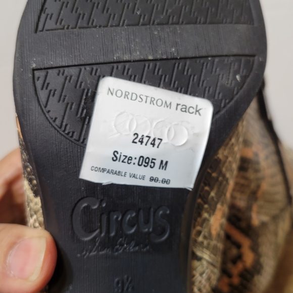 Garth Booties for Circus by Sam Edelman - Picture 4 of 4